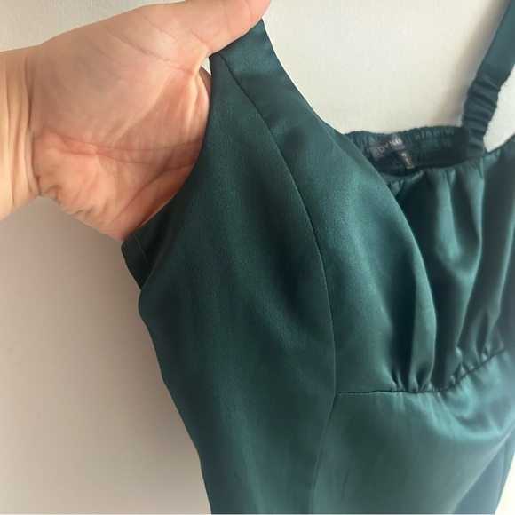 Dynamite, size S, Harlow Satin Ruched Cami in emerald green, rouched back - Picture 4 of 7